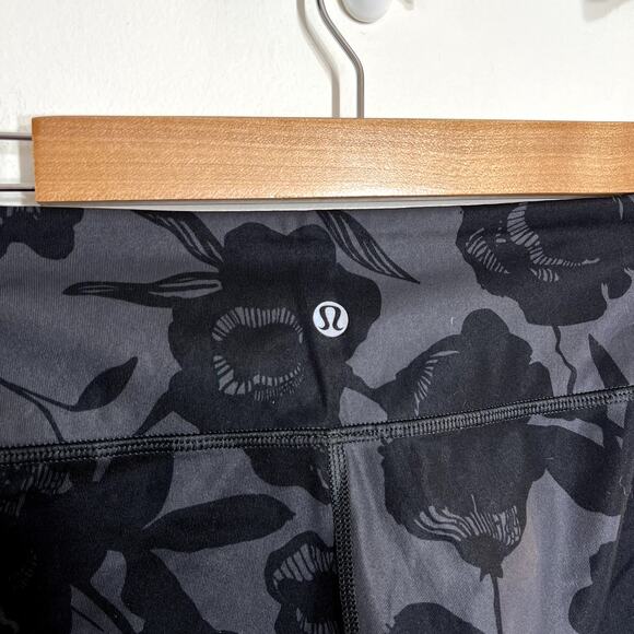 Lululemon Wunder Under Cropped Inky Floral Leggings LAST CALL - Picture 4 of 4